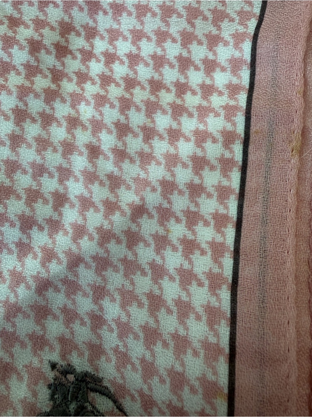 Authentic Burberry Vintage Pink and White Houndstooth Cotton Handkerchief - Picture 7 of 8